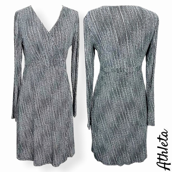 🥳 HOST PICK 🥳 NWOT Athleta Wrap It Up Super Soft Dress Size S - Picture 1 of 7